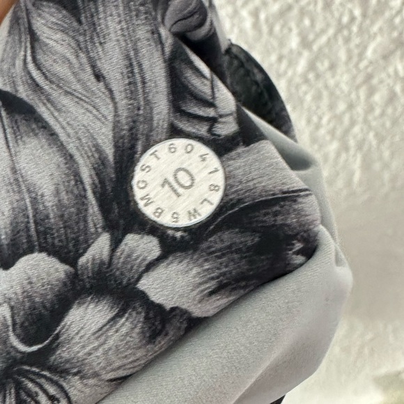 Lululemon Fast & Free Full Length Tight Nulux Night Garden Ice Grey Black SZ 10 - Picture 5 of 6